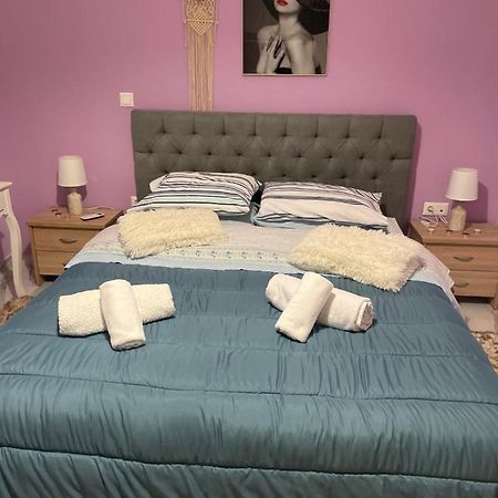 Home Nadia Corinth Bagian luar foto